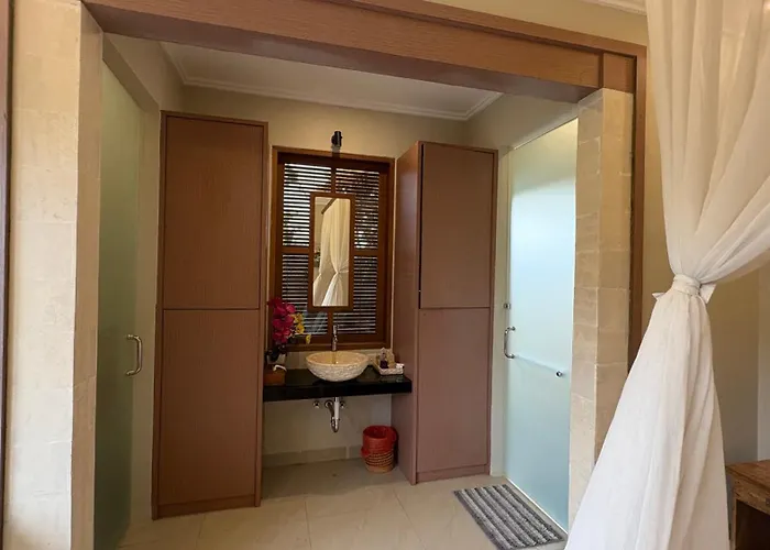 2 Bedrooms Private Loyik 2 Villa