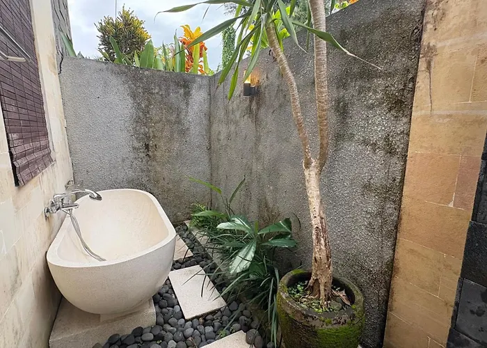 Villa 2 Bedrooms Private Loyik 2